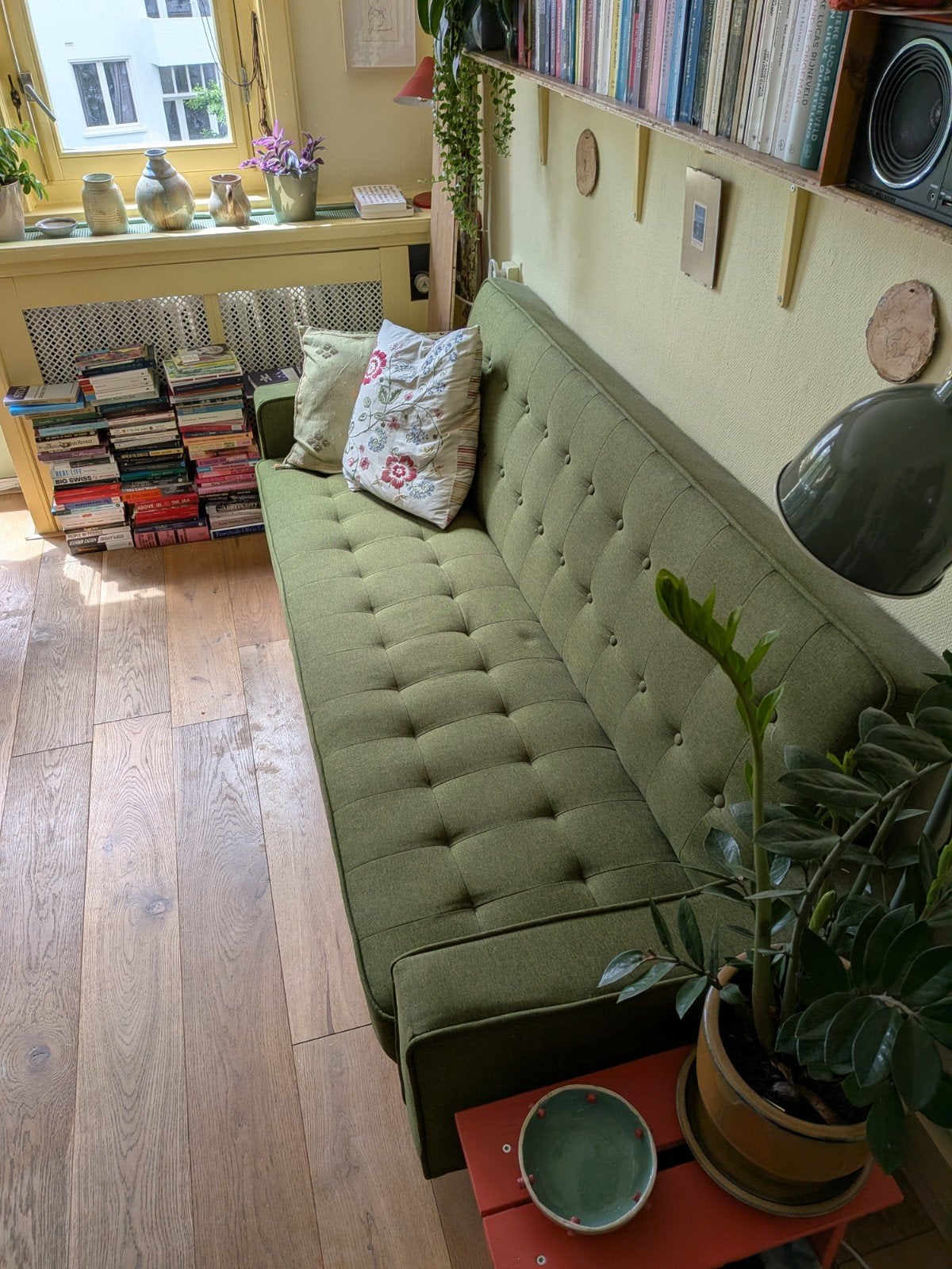 Green sofa bed (215x85x75), Huis en Inrichting, Banken | Sofa's en Chaises Longues, Zo goed als nieuw, Ophalen