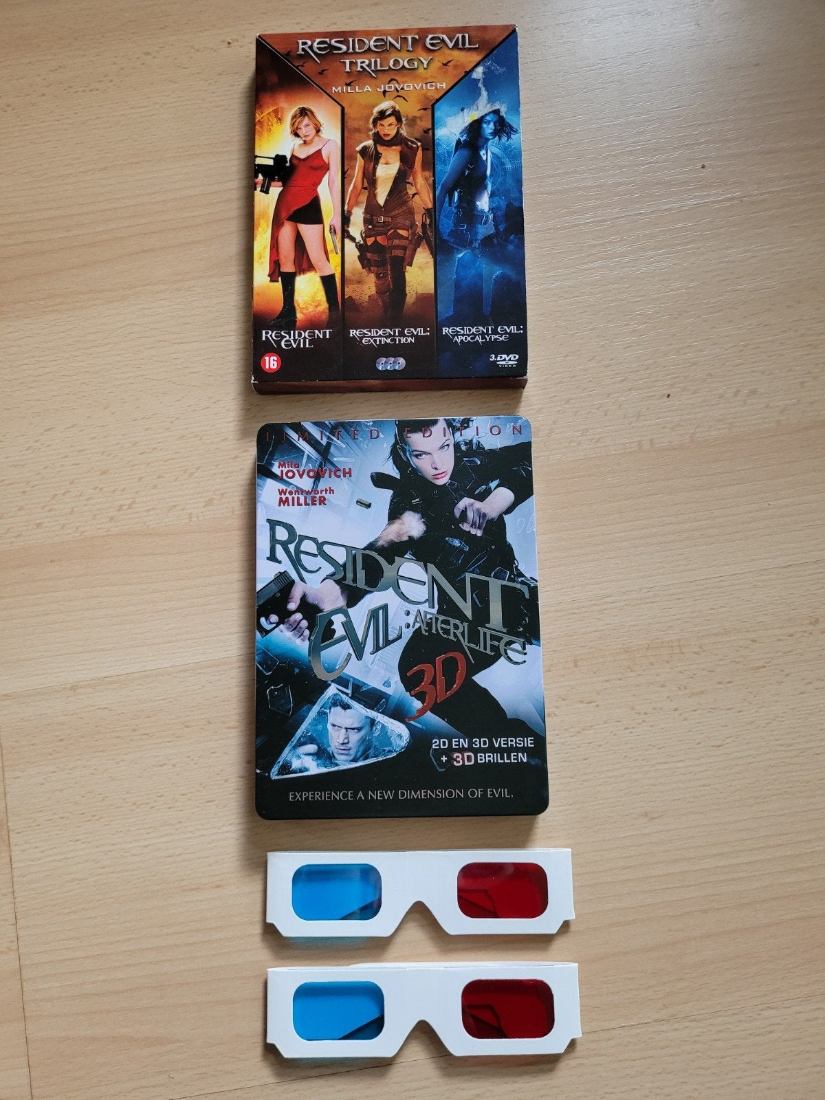 4x DVD Resident Evil steelcase + 3d brillen entrilogy, Vampiers of Zombies, Engels, Vanaf 16 jaar, Nederlands