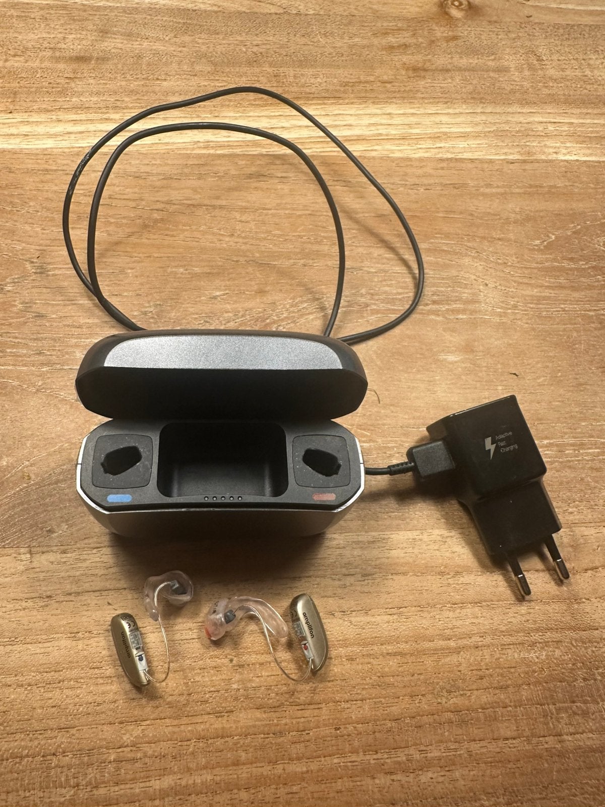 Amplifon hoortoestel incl. GN Hearing C-1 laadcase, Ophalen of Verzenden, Zo goed als nieuw