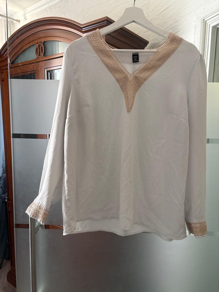 Witte Shein blouse met geborduurde V-hals en mouwen, Ophalen of Verzenden, Zo goed als nieuw, Maat 46/48 (XL) of groter, Wit