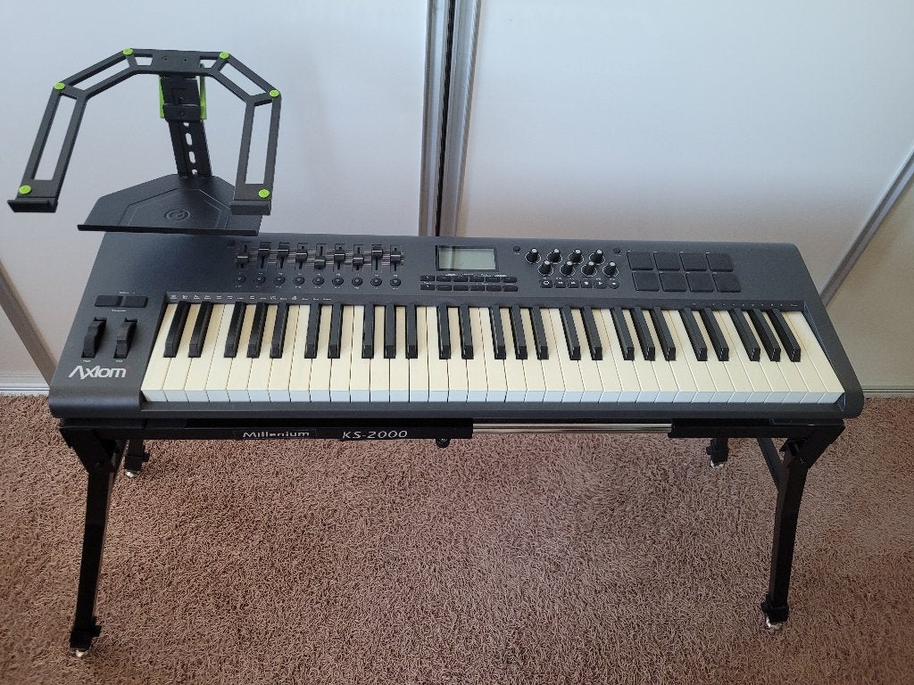 M-Audio Axiom 61 met keyboard stand en laptophouder, Aanslaggevoelig, Ophalen, Overige merken, 61 toetsen