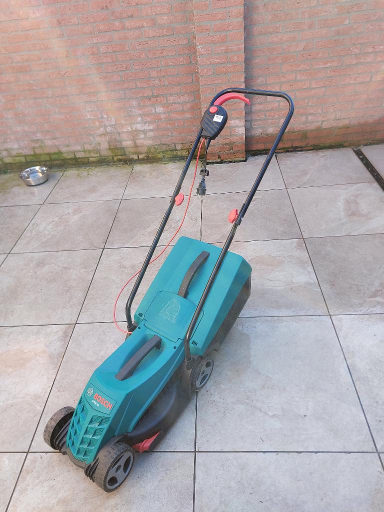 Bosch ARM32 grasmaaier (lawn mower), Ophalen, Cirkelmaaier, Gebruikt, Elektrische grasmaaier