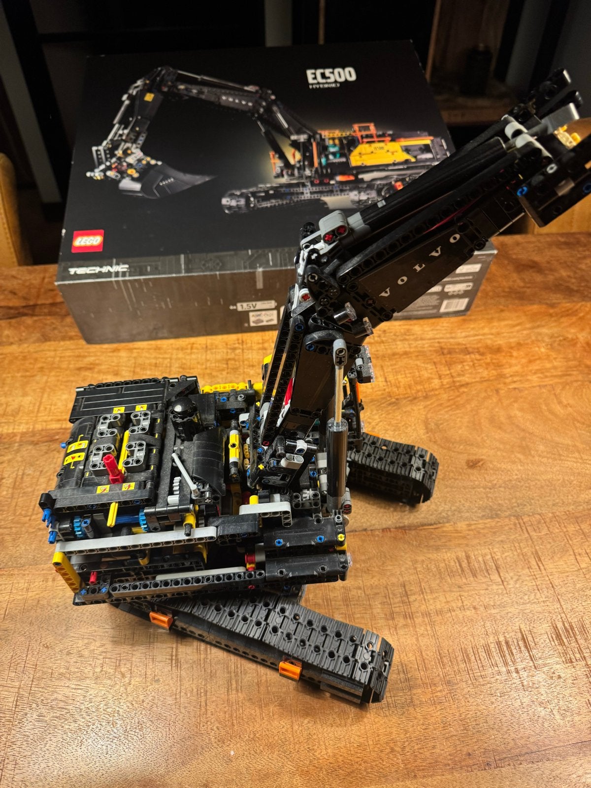 LEGO Technic 42215 Volvo EC500 Hybrid – Compleet + doos, Lego, Nieuw, Ophalen of Verzenden, Complete set