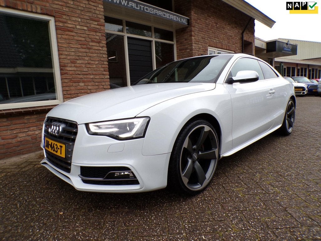 Audi A5 Coupé 3.0 TFSI S5 quattro Automaat / Leder / Navi /, Auto's, Audi, Automaat, Euro 5, Gebruikt, Zwart