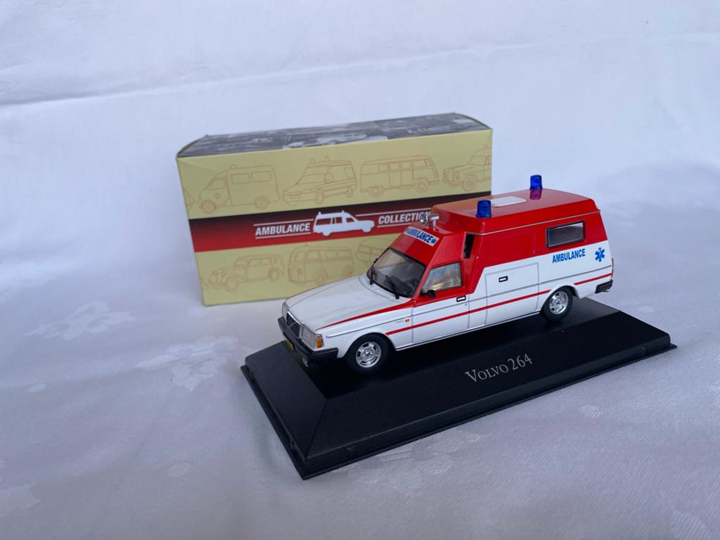 Volvo 264 Miniatuur Ambulance, Overige merken, 1:50 of kleiner, Auto, Ophalen of Verzenden