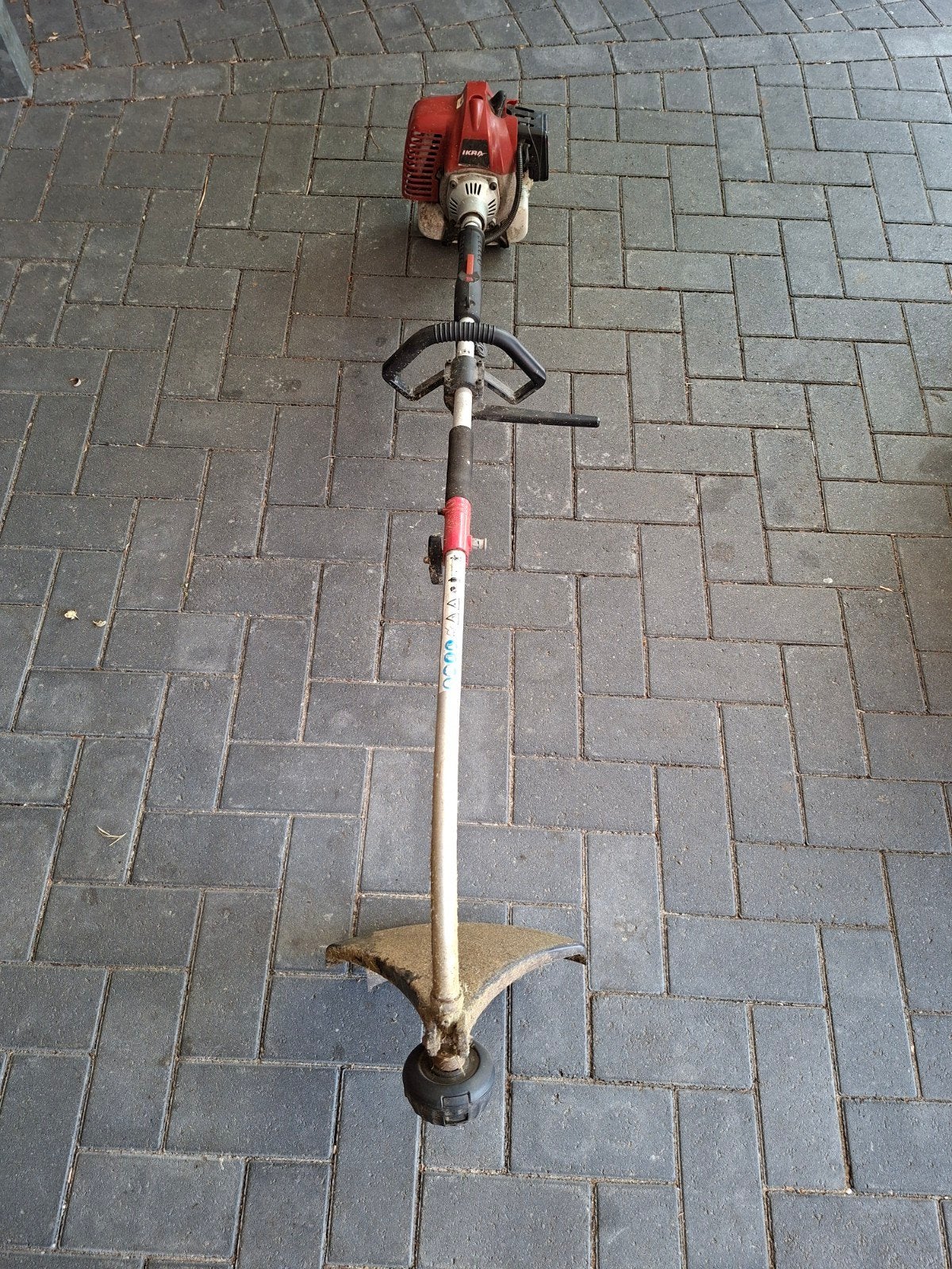IKRA IBKT 33 Benzine Bosmaaier - 0,9 kW, Ophalen, IKRA, Benzine, Gebruikt
