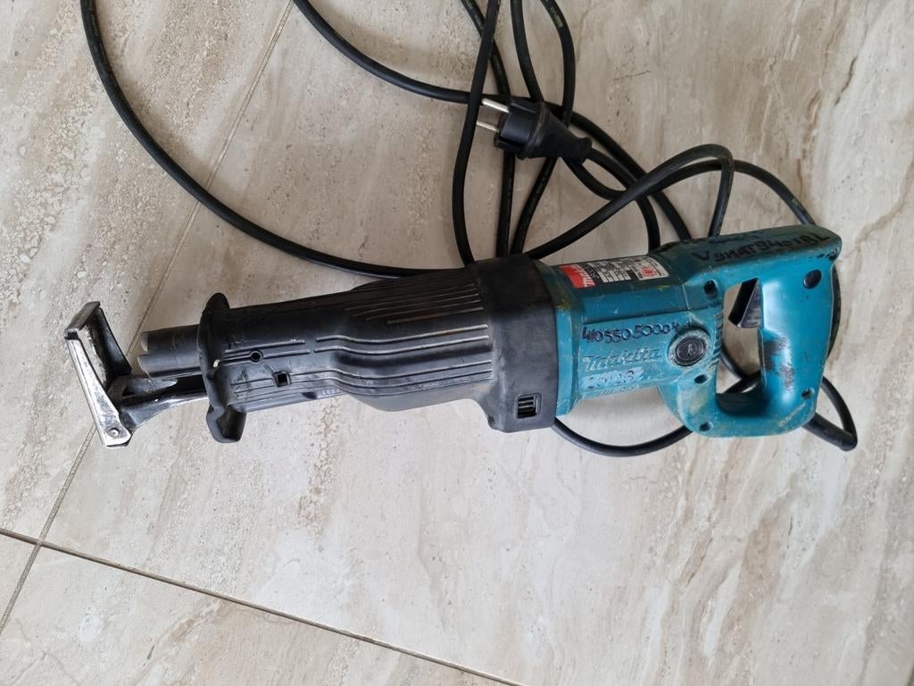 Makita elektrische Reciprozaag, Ophalen of Verzenden, 700 tot 1000 watt, Haakse handslijpmachine