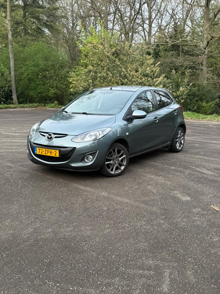 Mazda 2 1.3 Bifuel 62KW 5DRS 2013 Grijs, Auto's, Mazda, Bedrijf, Benzine, A, Hatchback, Handgeschakeld, Origineel Nederlands, Zilver of Grijs