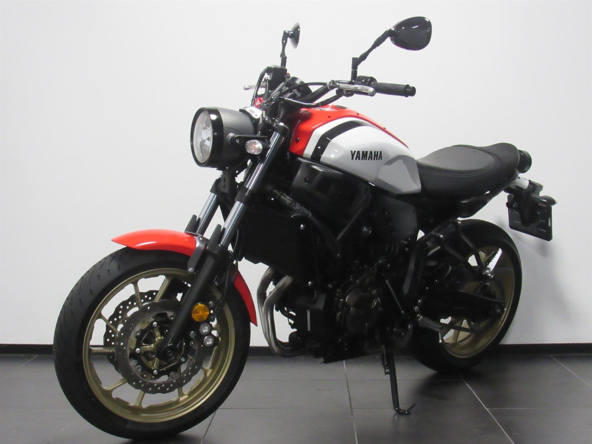 Yamaha XSR 700 ABS, Motoren, Motoren | Yamaha, Bedrijf, Meer dan 35 kW, 689 cc, ABS
