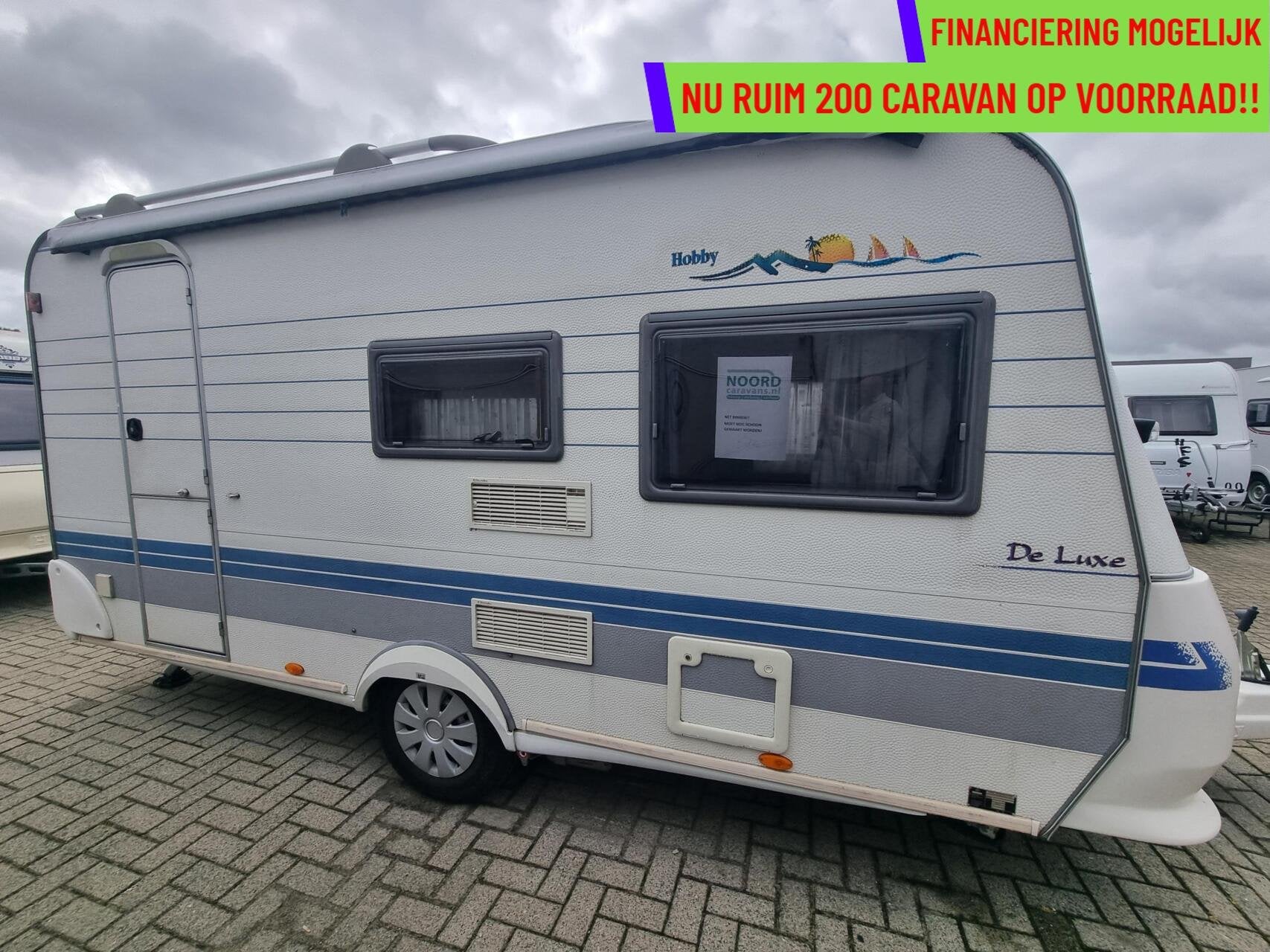 Hobby de luxe easy 440 MOVER + VOORTENT +ZAKLUIFEL +DWARSBED, Caravans en Kamperen, Hobby, Bedrijf, 750 - 1000 kg, 6 tot 7 meter