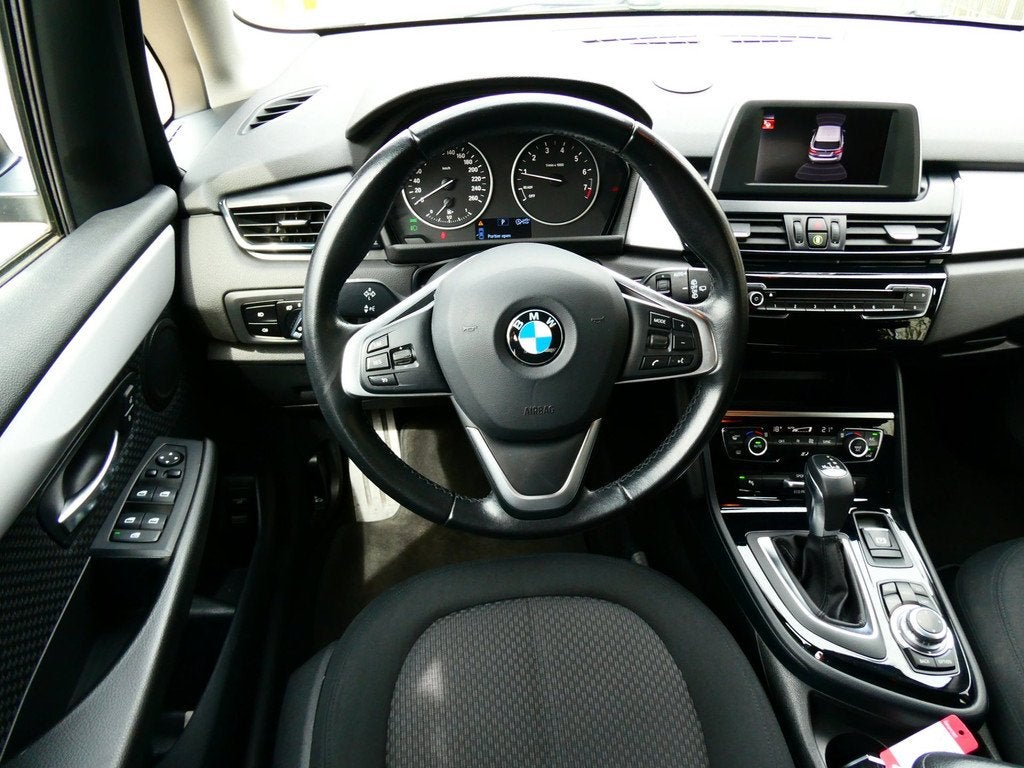 BMW 2-serie Active Tourer 220i Exe Automaat 192pk Clima Crui, Auto's, BMW, 1998 cc, Gebruikt, Euro 6, Blauw