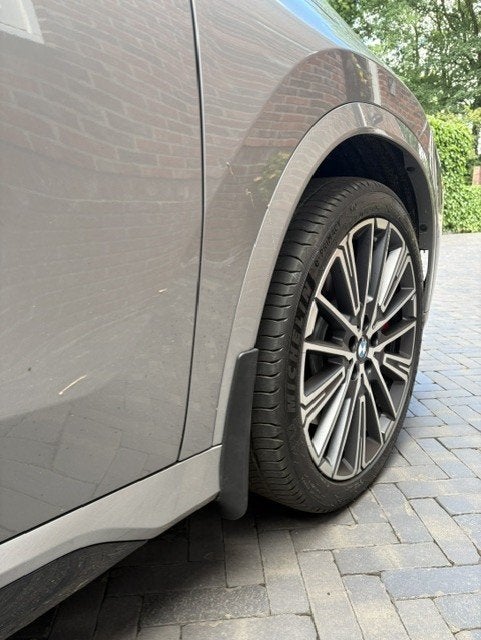 Spatlappen (Mudflaps) BMW X1 M Sport  (Pro), Ophalen, Nieuw, Spatbord, Achter