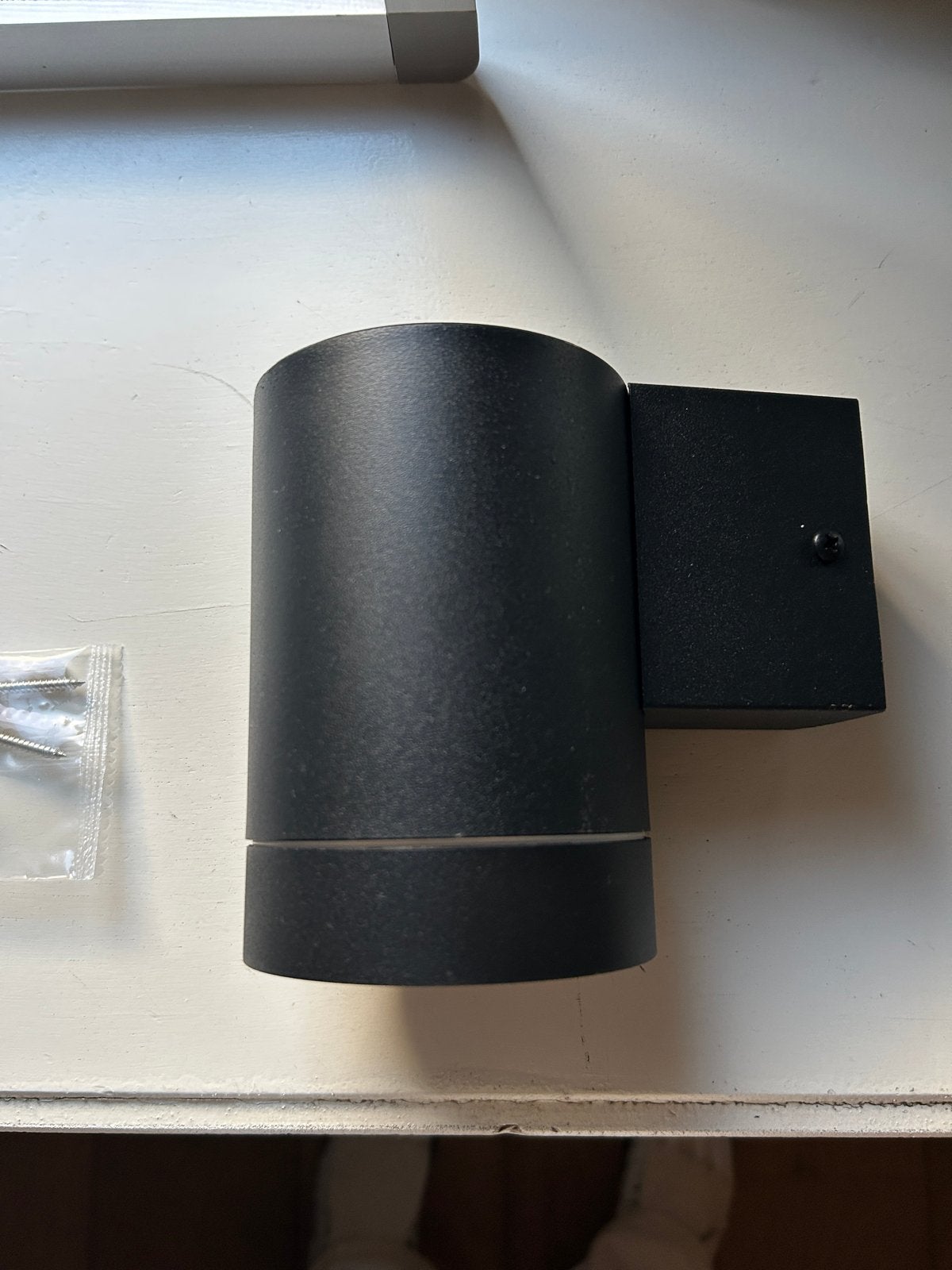 Gamma buitenlamp RVS/kunststof zwart - IP44, Wandlamp, Ophalen of Verzenden, Zo goed als nieuw, Rvs