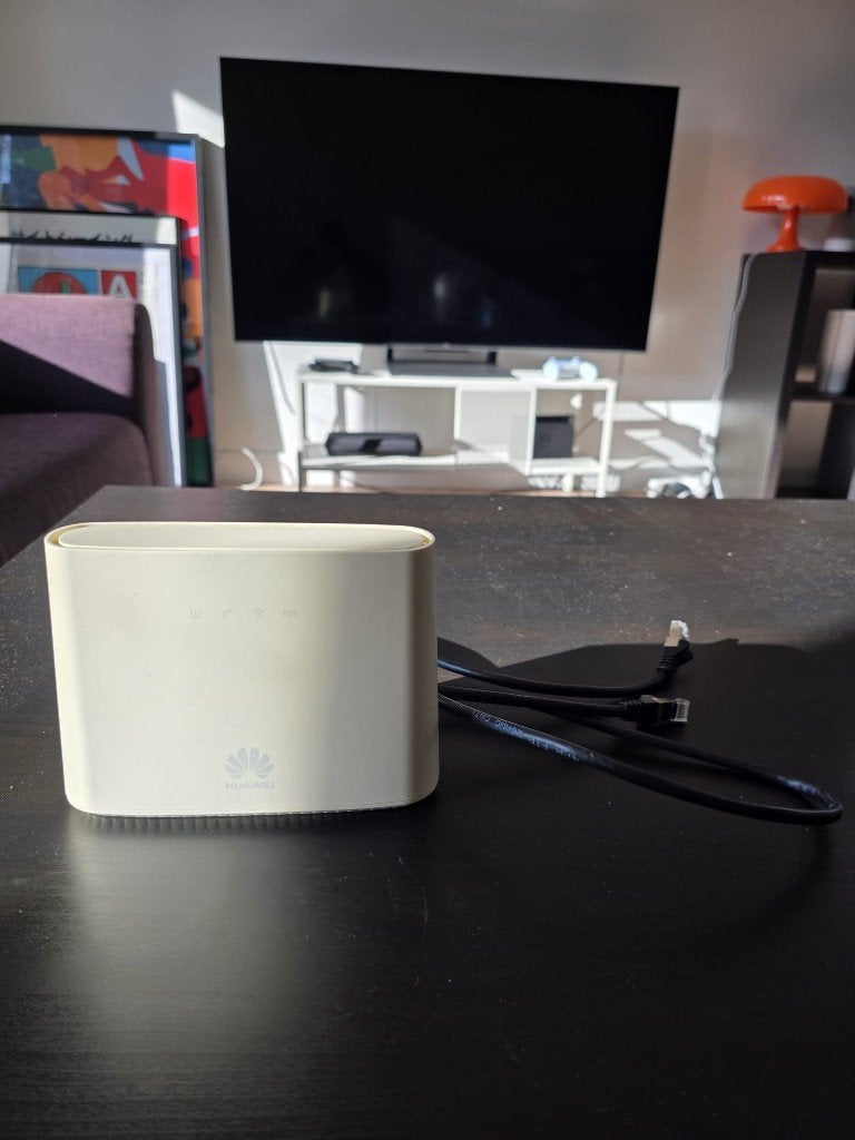 Huawei B2368 Modem 5G, Computers en Software, Ophalen of Verzenden, Zo goed als nieuw, Router