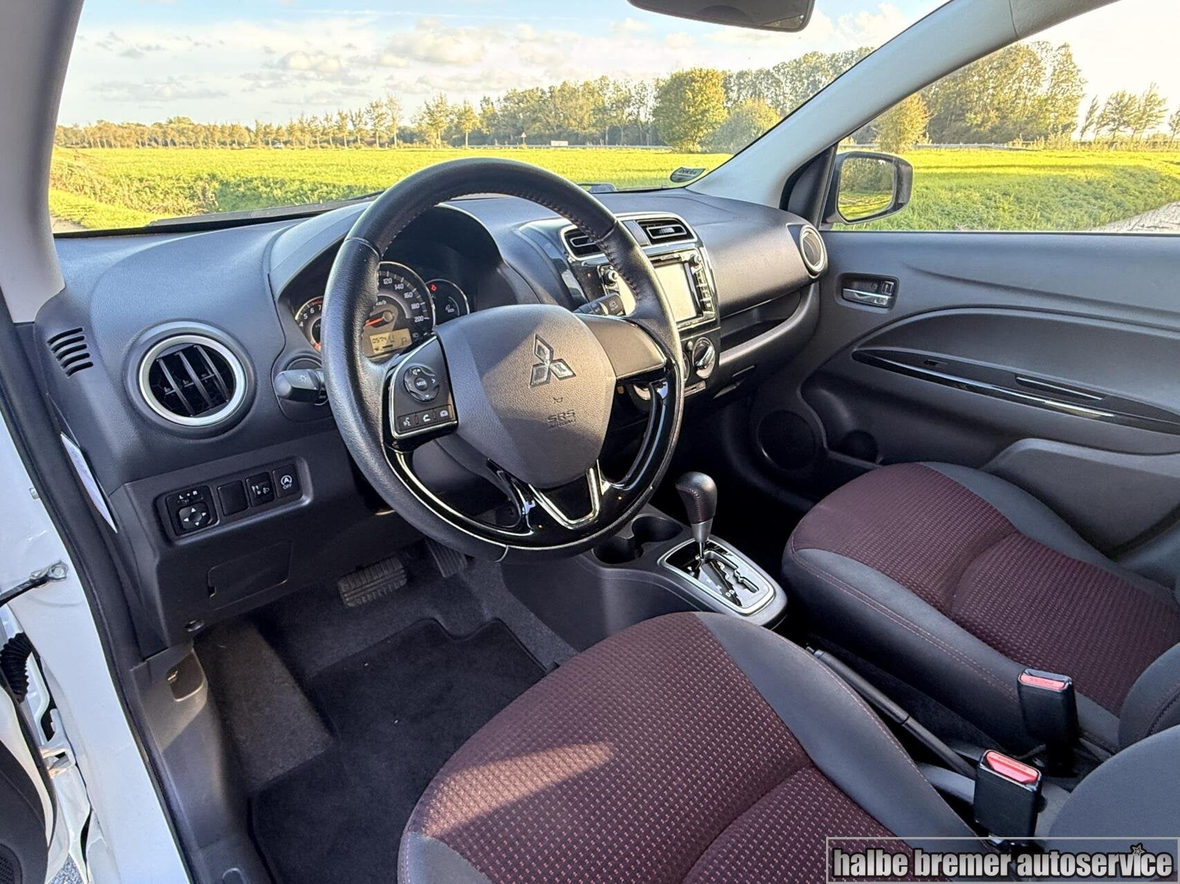 Mitsubishi Space Star 1.2 Instyle, Gebruikt, Wit, Bedrijf, 100 kg