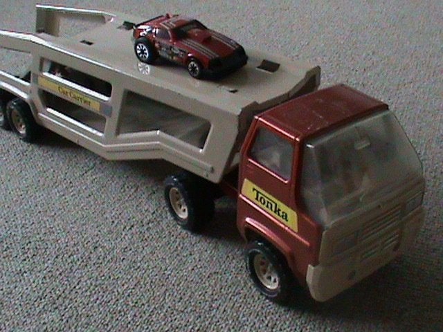 Grote Tonka autotransporter met sportwagen, Ophalen of Verzenden, Gebruikt
