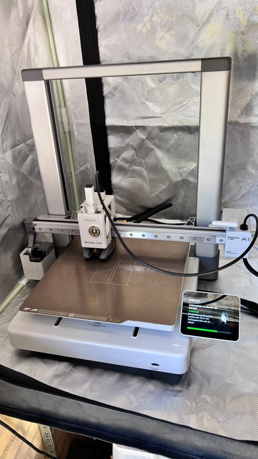 Bambu Lab A1 met enclosure, extra build-plates en filament, Ophalen, Zo goed als nieuw, Filament, Ingebouwde Wi-Fi