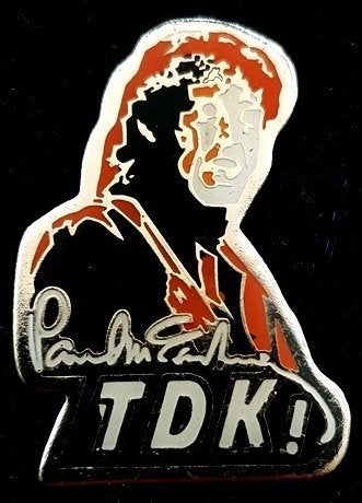 Paul McCartney TDK pin- rood, Verzenden, Nieuw, Figuurtje, Speldje of Pin