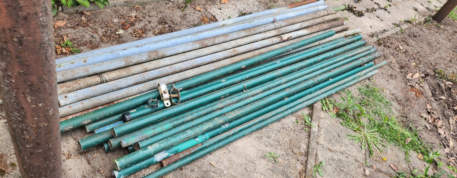 Metalen/stalen hekwerk en 2,5 rol gaas, Tuin en Terras, Gaas en Draad, Ophalen, Gebruikt, 20 meter of meer, Overige typen