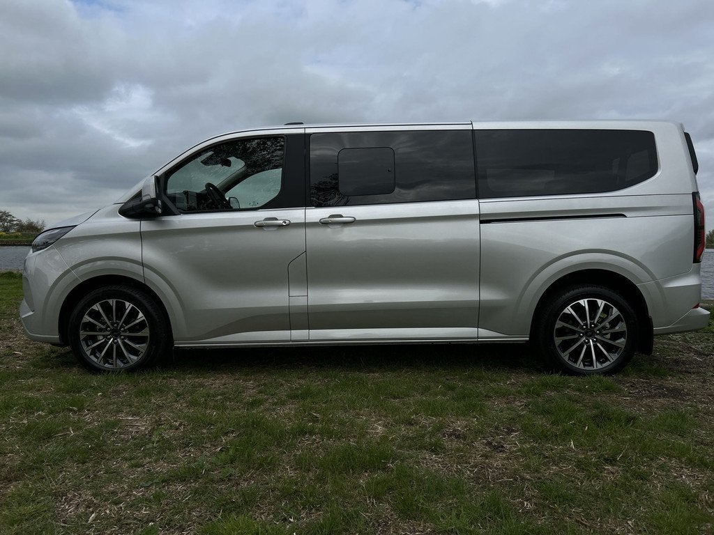 Ford E-Tourneo Custom 340 L2H1 Titanium X 65 kWh 218pk | Lee, Auto's, Ford, Automaat, Achterwielaandrijving, Gebruikt, 2000 kg