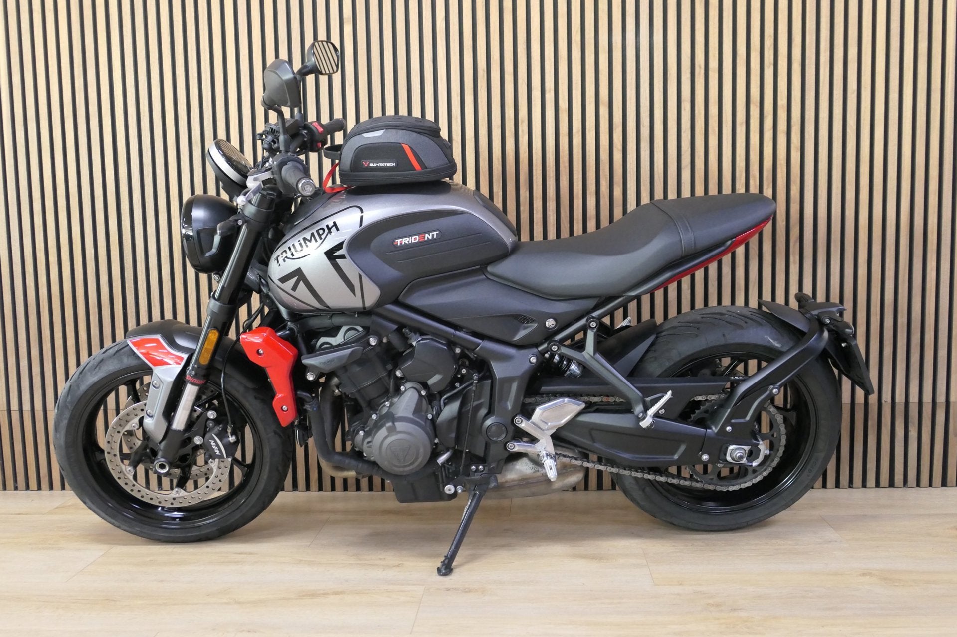Triumph Tour Trident 660 BJ 2024 lage km, Meer dan 35 kW, Toermotor, Handvatverwarming, 660 cc