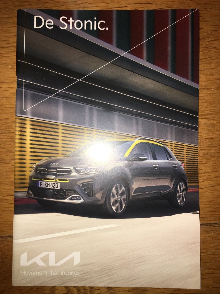 15x Kia brochures folders B D NL GB - Stonic Rio Sephia Ceed, Ophalen of Verzenden, Zo goed als nieuw, Overige merken