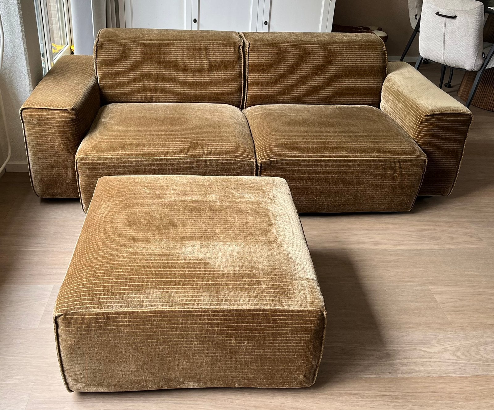 Montel Noxx 2,5 zits met hocker 3 jaar oud, Huis en Inrichting, Banken | Bankstellen, Ophalen, 75 tot 100 cm, Stof, 200 tot 250 cm