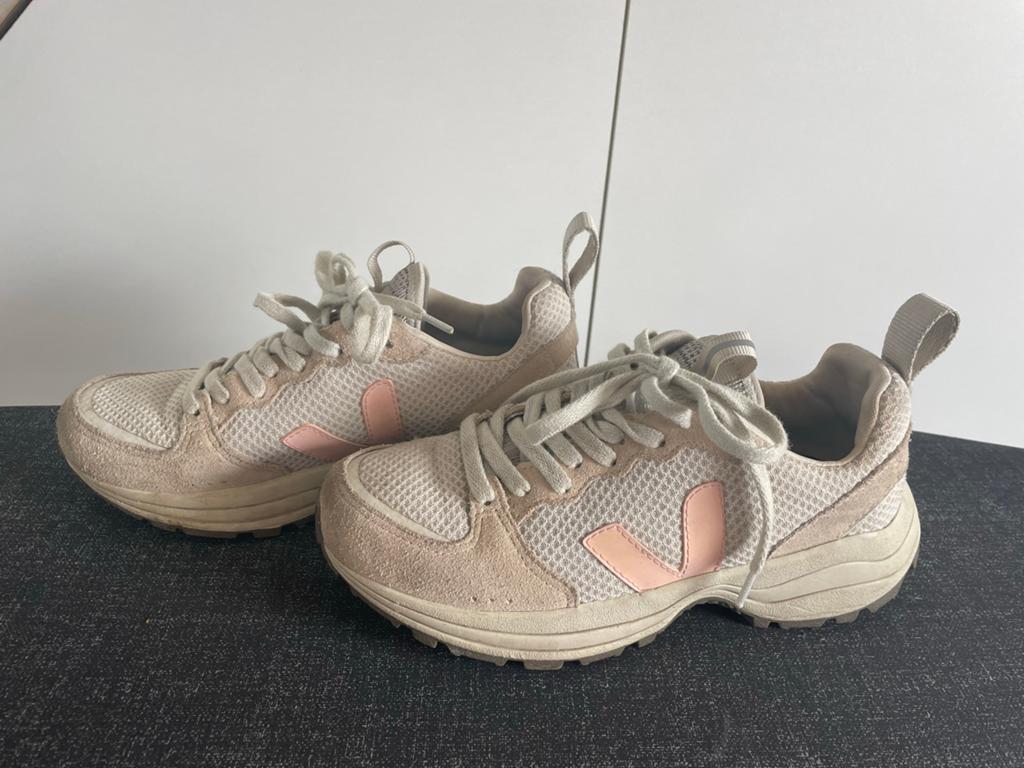 Veja Venturi sneakers - Zonder originele binnenzool, Kleding | Dames, Schoenen, Gedragen, Sneakers of Gympen, Beige, Ophalen of Verzenden