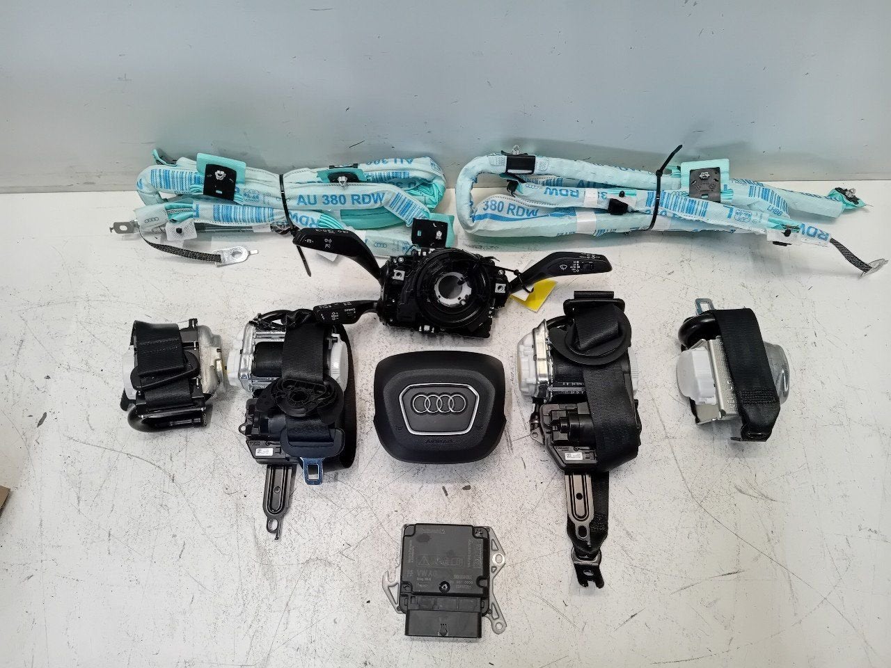 Airbag set Audi RS 3, Auto-onderdelen, Onderdelen@venauto.nl, Van der Ven Autorecycling B.V., Gebruikt, Ettenseweg 76, 4706 PB Roosendaal, The Netherlands