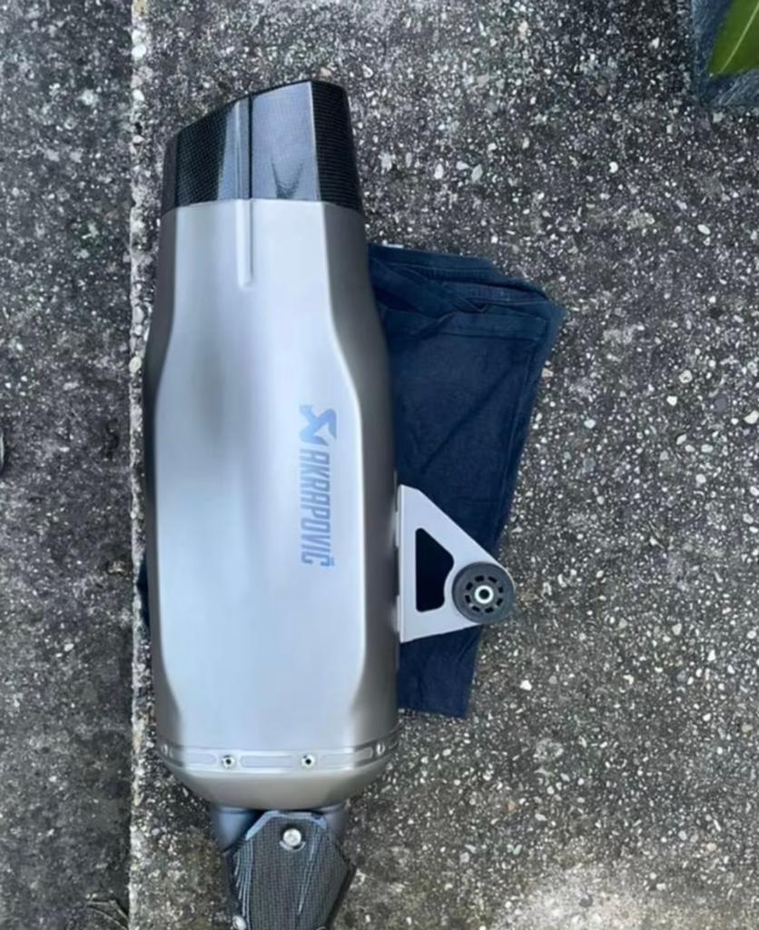 Akrapovic uitlaatdemper BMW R 1250 Gs, Ophalen of Verzenden