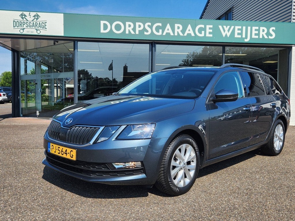 Skoda OCTAVIA Combi 1.0 TSI Ambition Business, Navi, Trekhaa, Auto's, Gebruikt, Met garantie (alle), 49 €/maand, Origineel Nederlands