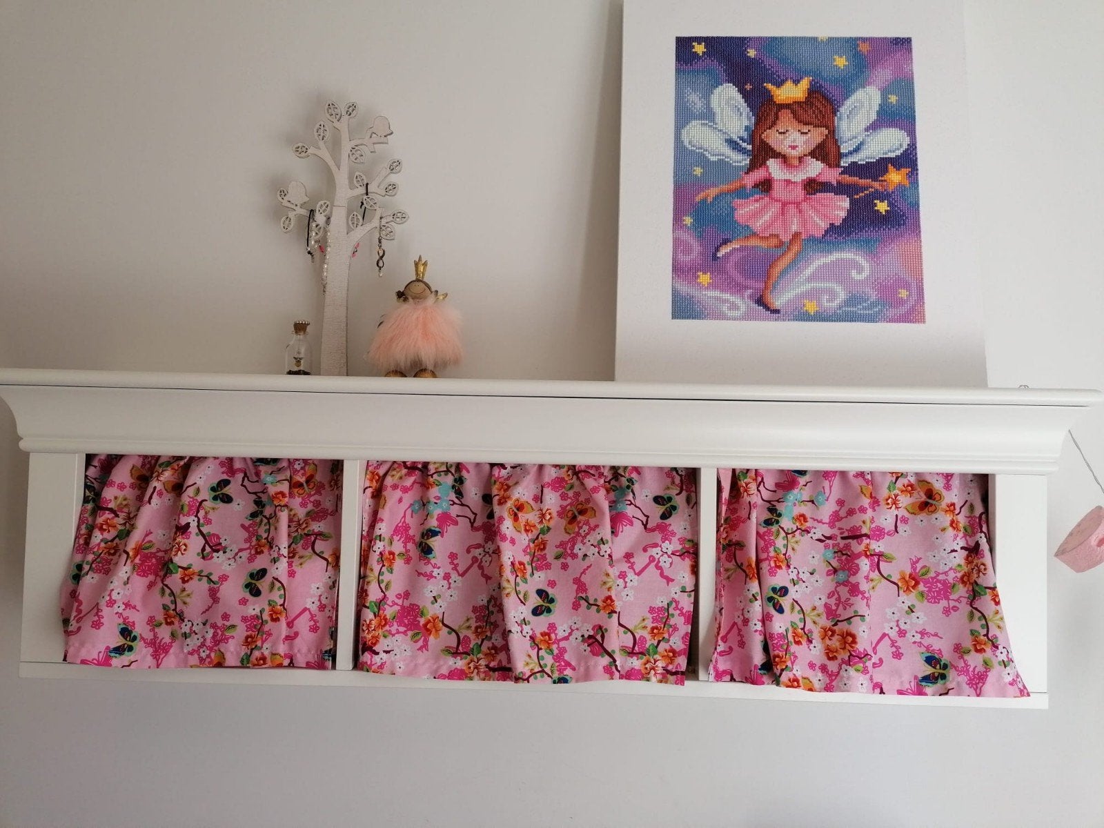 Wandkastje / Kidsmill Chateau E4 wandrek, Kinderen en Baby's, Wit, Ophalen, Zo goed als nieuw, Wanddecoratie