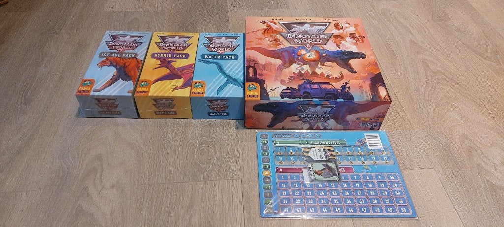 Dinosaur World + Uitbreidingen (Kickstarter-editie), Een of twee spelers, Ophalen of Verzenden, Zo goed als nieuw