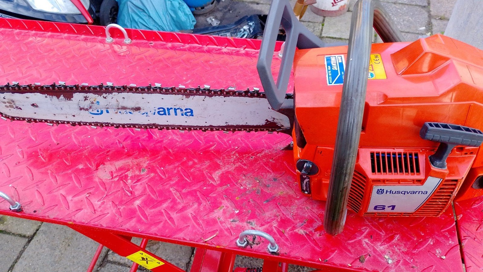 Husqvarna 61 Kettingzaag - Krachtige Zaag voor Houtwerk, Ophalen, Gebruikt, 70 mm of meer, Kettingzaag