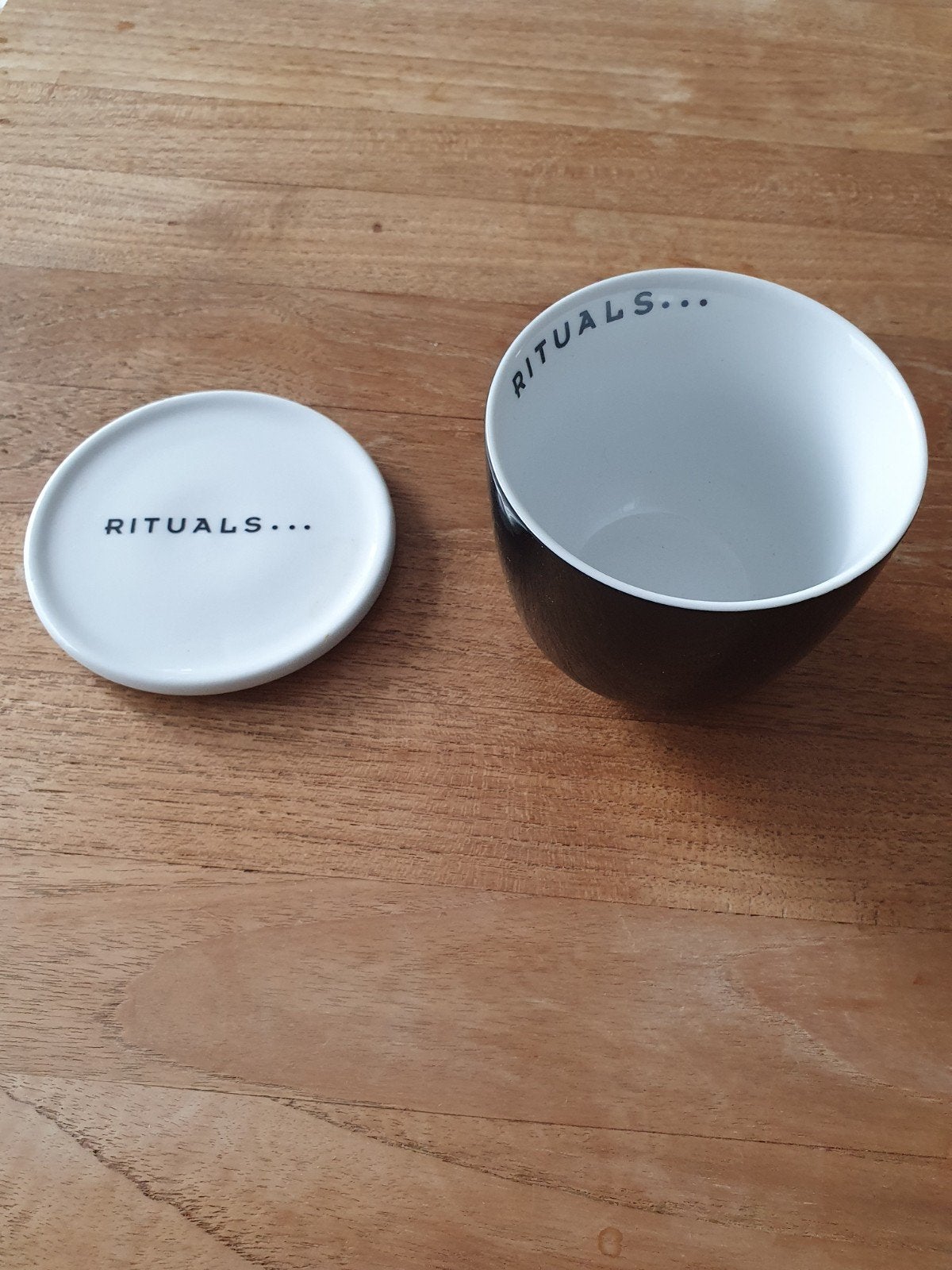 Rituals Nieuw handmade thea cup Black met deksel/theetipje, Huis en Inrichting, Keuken | Servies, Ophalen of Verzenden, Nieuw