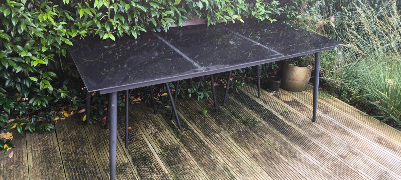 Zwarte tuintafel met glazen blad, Tuin en Terras, Ophalen, Gebruikt, Rechthoekig, Metaal