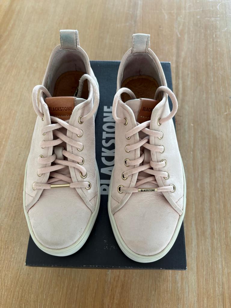 Blackstone Roze Suède Sneakers - Maat 36, Kleding | Dames, Schoenen, Ophalen of Verzenden, Zo goed als nieuw, Roze, Sneakers of Gympen