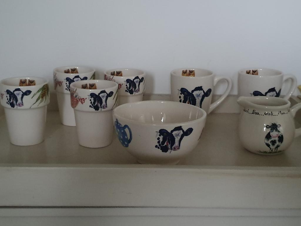 Koe servies collectie, Alie Kruse-kolk . Nieuw, Ophalen of Verzenden, Nieuw, Overige stijlen