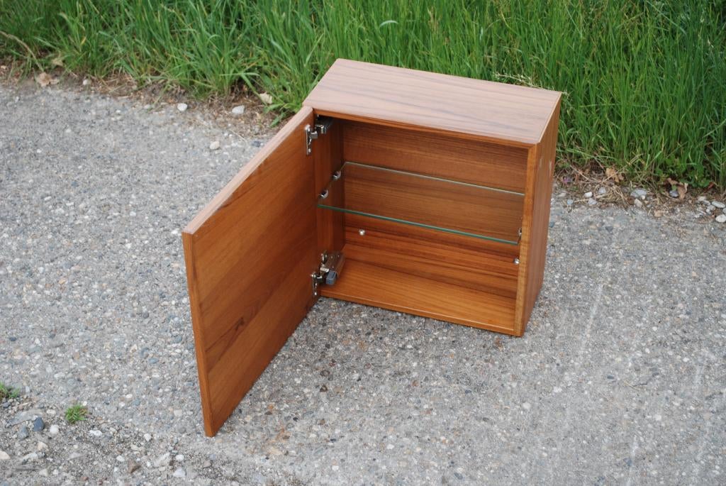 Medicijnkastje hout teakfineer, Minder dan 50 cm, Overige typen, Ophalen of Verzenden, Zo goed als nieuw