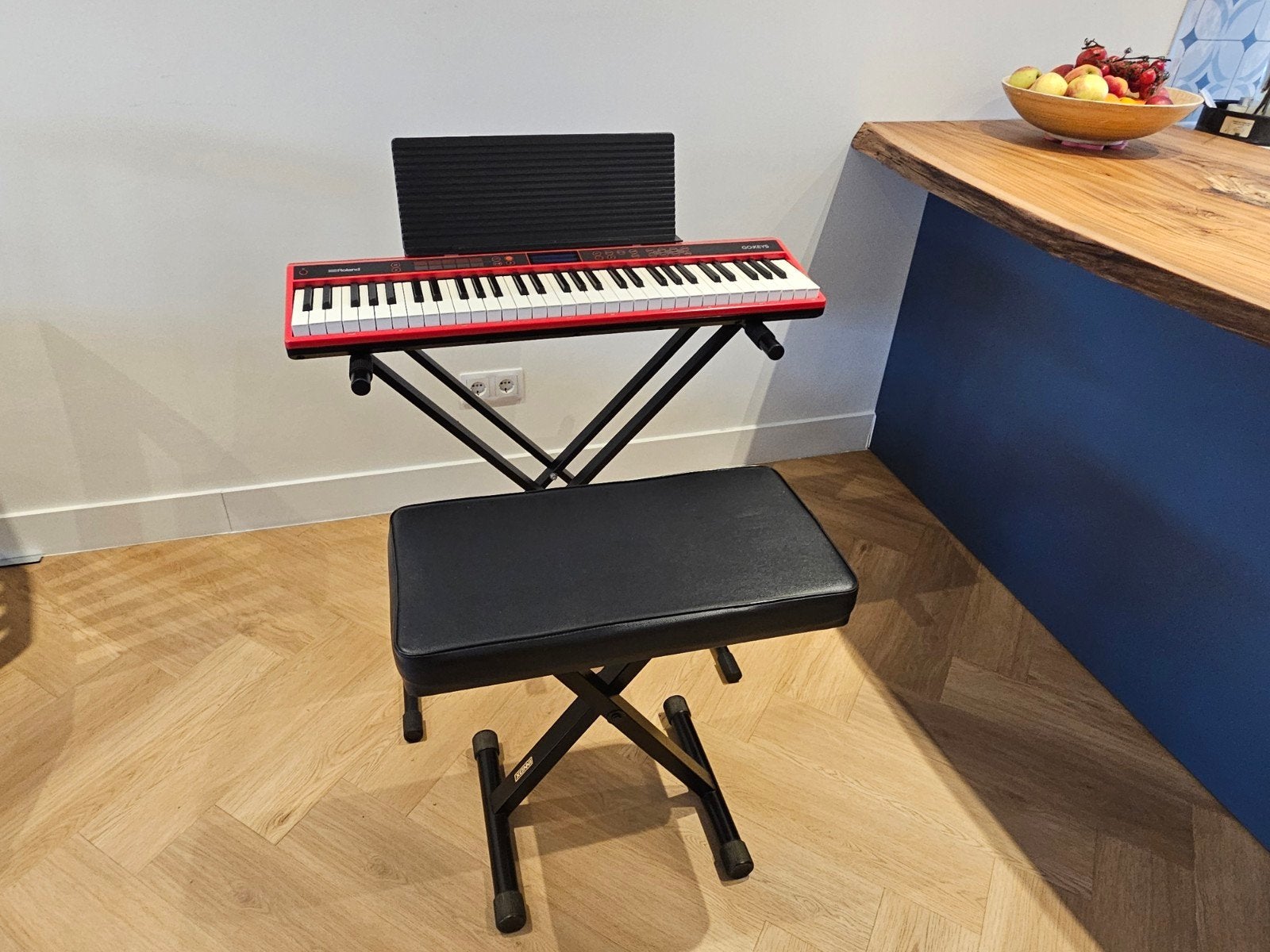 Roland GO:KEYS (Rood) + Standaard + Stoel, Ophalen, Roland, Met standaard, 61 toetsen