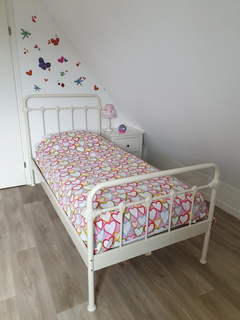 Spijlenbed met lattenbodem - als nieuw!, Huis en Inrichting, Slaapkamer | Bedden, Ophalen, 90 cm, Eenpersoons, Zo goed als nieuw