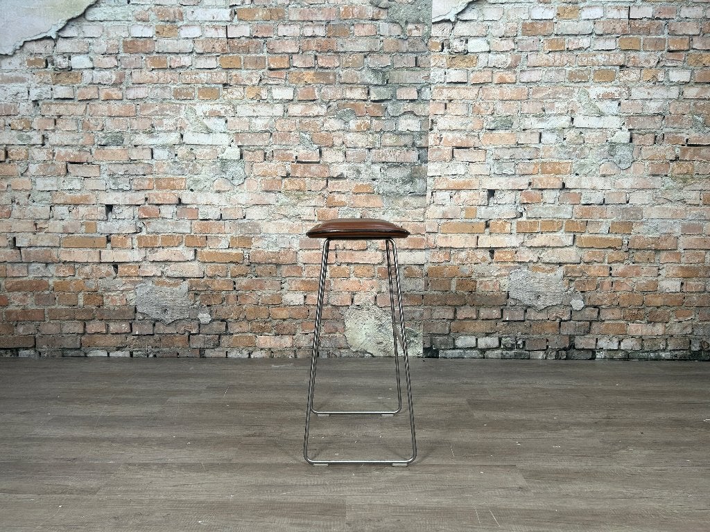 Cappellini Hi Pad Stool bruin bij TheReSales, Ophalen, Met voetsteun, 60 tot 90 cm, Zo goed als nieuw