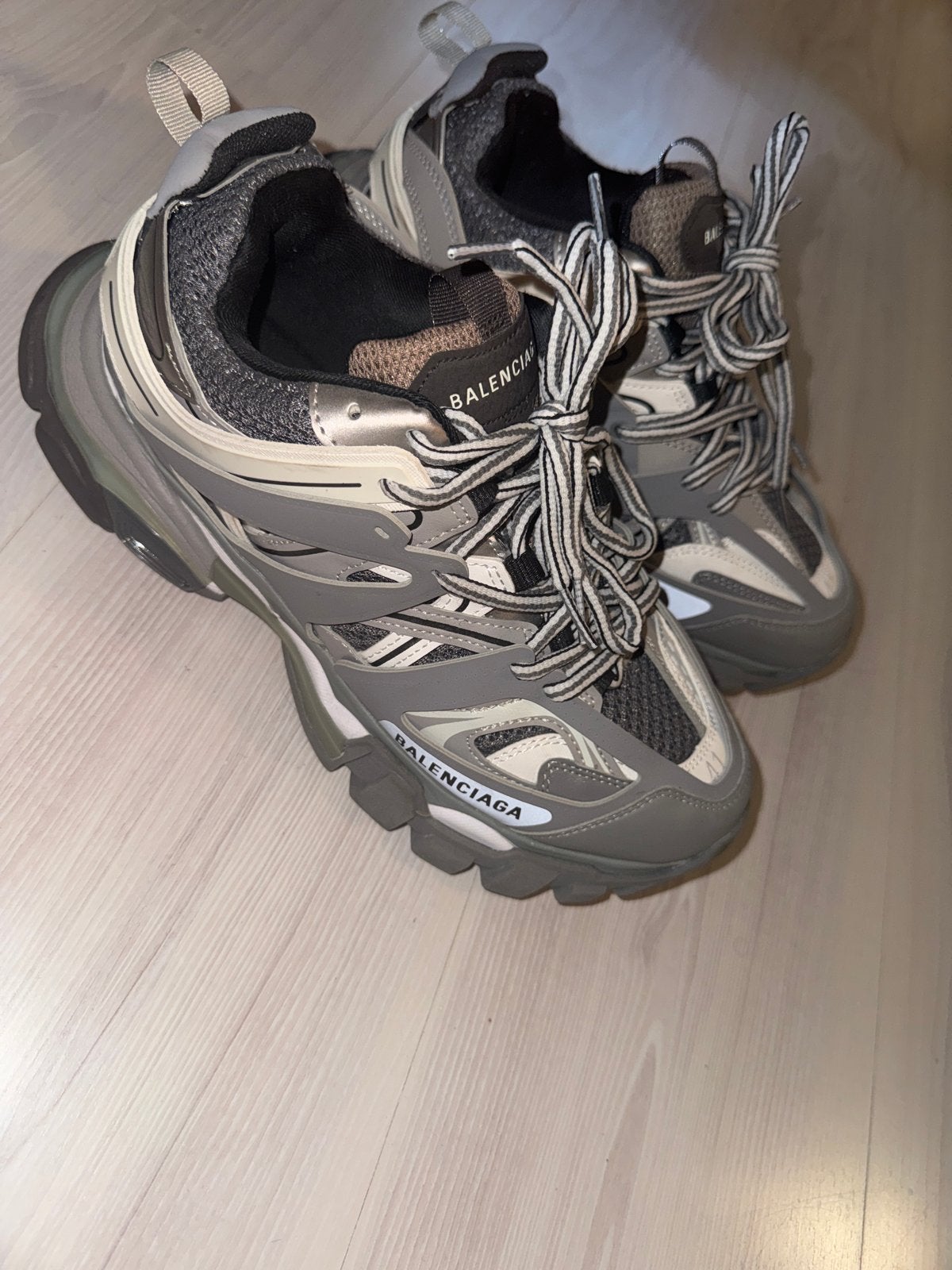 Balenciaga Tracks sneakers, maat 4, Ophalen, Zo goed als nieuw, Overige kleuren, Sneakers of Gympen