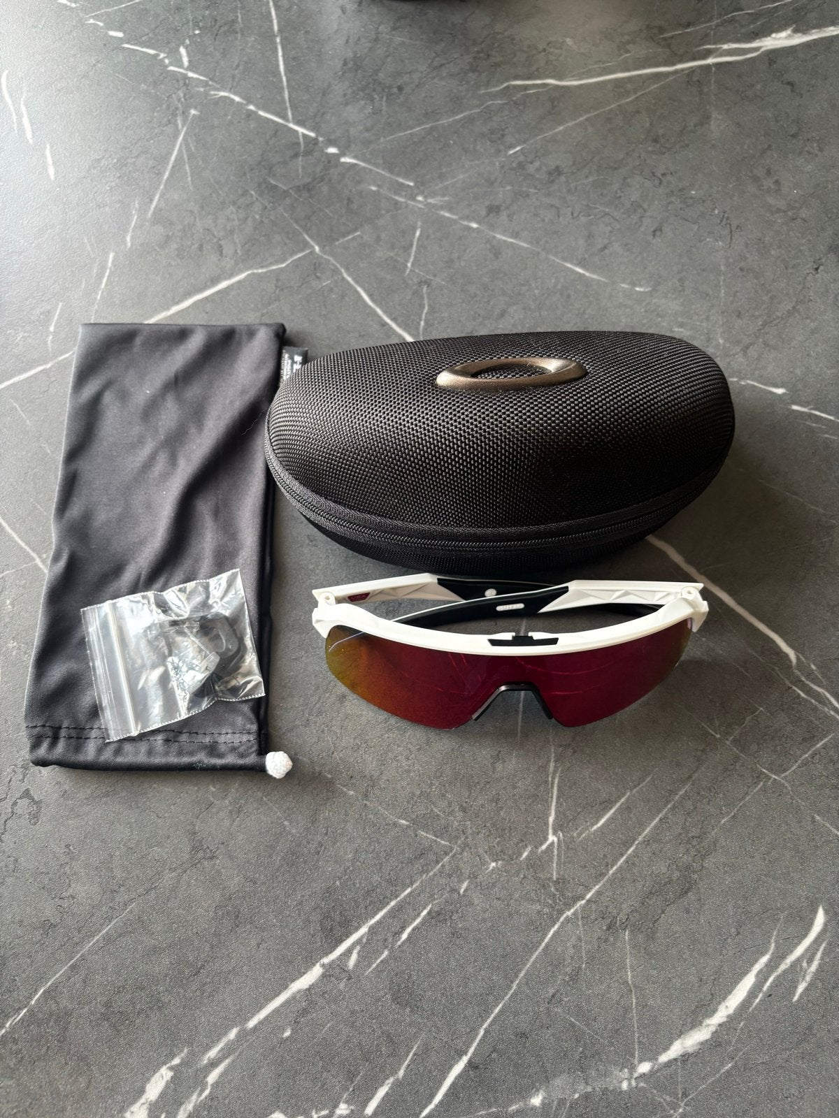 Oakley Sutro Lite Sweep Zonnebril Wit Prizm Road, Sieraden, Tassen en Uiterlijk, Zonnebril, Wit, Ophalen of Verzenden, Zo goed als nieuw