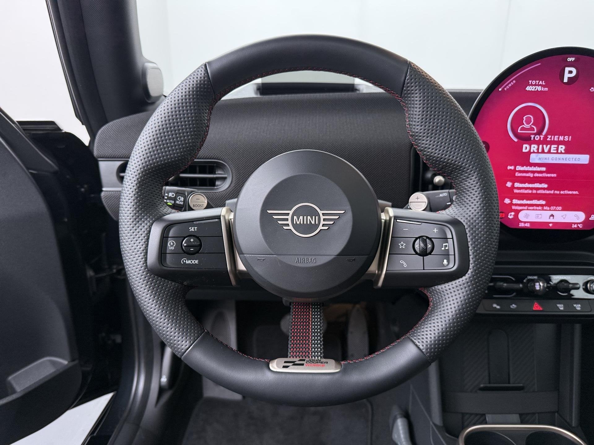 MINI 3-deurs Cooper C JCW-trim | Pakket XL | Adaptive Cruise, Stof, Gebruikt, 156 pk, Met garantie (alle)