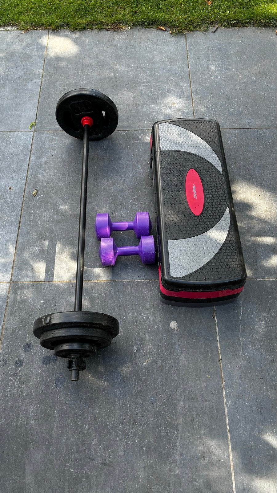 Les Mills Bodypump set met bar, step en dumbbells, Sport en Fitness, Ophalen, Gebruikt, Armen, Halterset