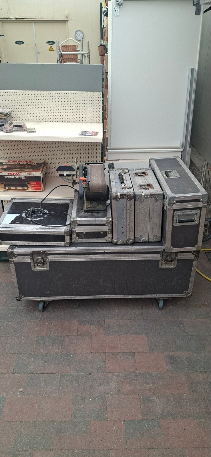 Flightcases en slijpmachine - Diverse maten, Ophalen, Gebruikt
