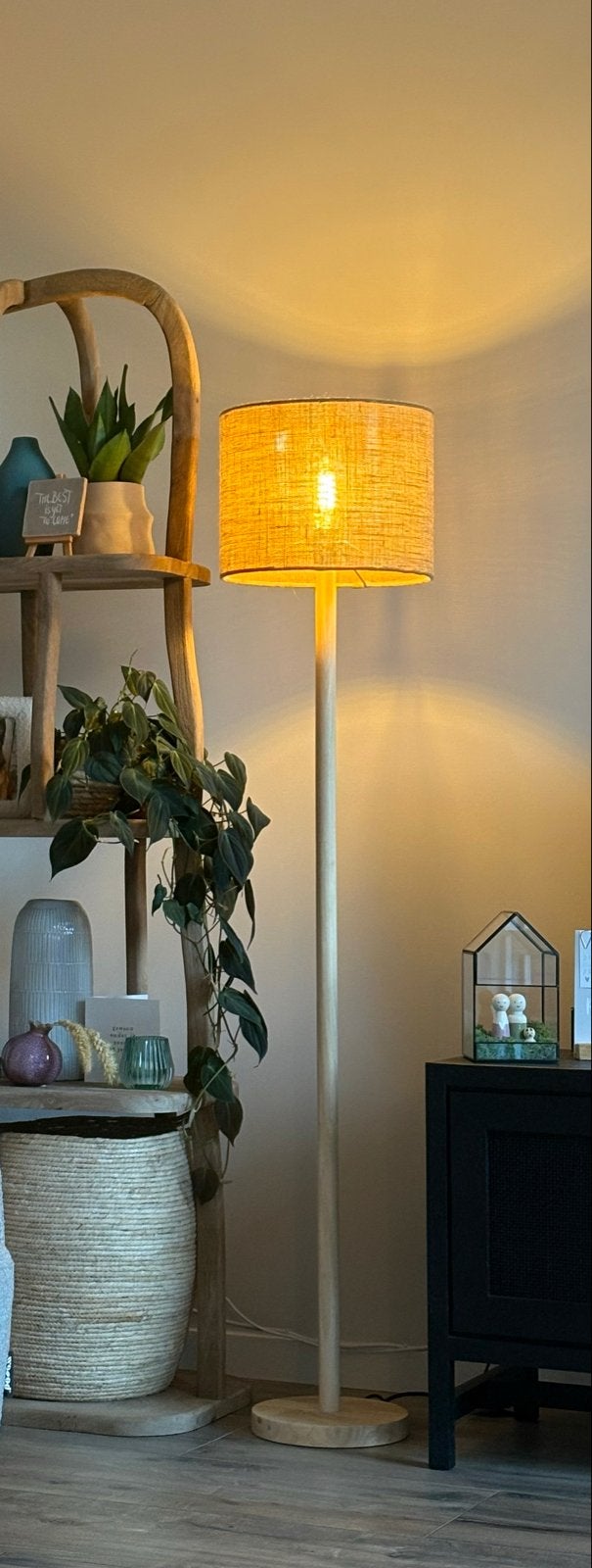 Houten vloerlamp met linnen kap, Ophalen, E27 (groot), Zo goed als nieuw, 150 tot 200 cm
