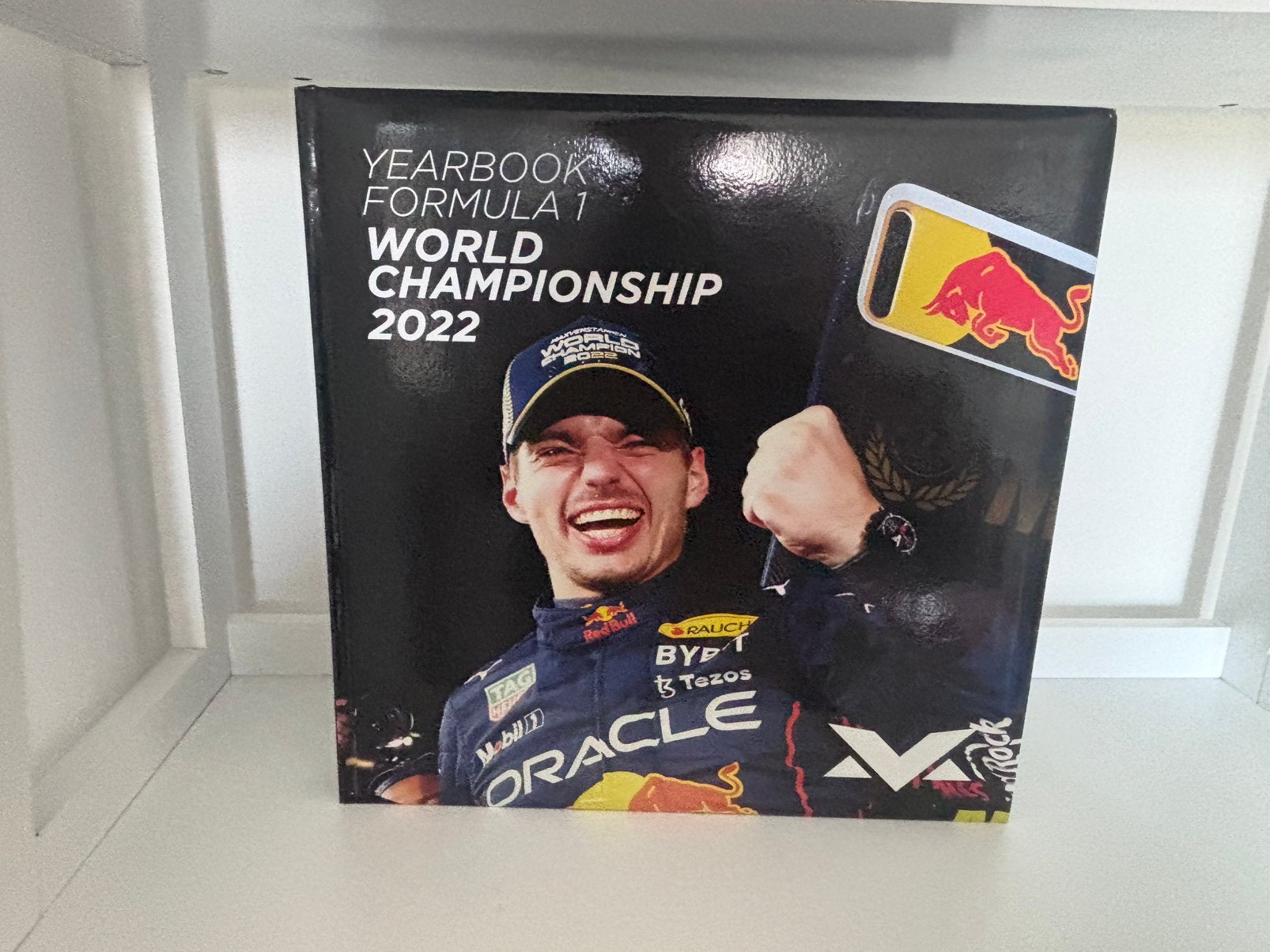 Yearbook Formula 1 Max Verstappen 2022, Ophalen of Verzenden, Zo goed als nieuw, Formule 1