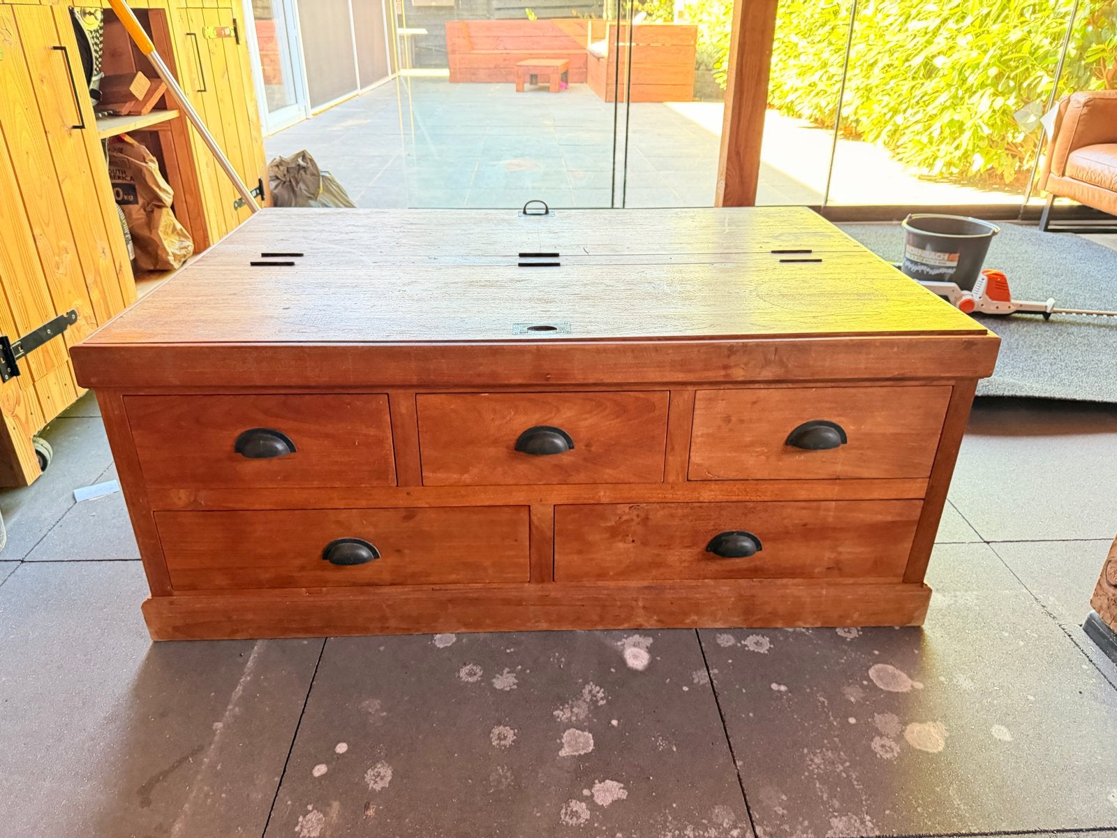 Salontafel - teakhout met opbergruimte (kleppen) en lades, Ophalen, Gebruikt, 100 tot 150 cm, Teakhout